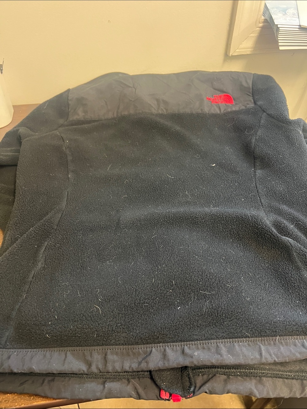 The North Face Black Fleece Jacket/ Parka Liner with Pink Trim and Zipper - Picture 3 of 3